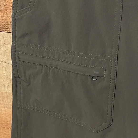 🌻 Woolrich Mens size 32 Slate Hiking Camping Cargo Shorts Outdoor Activewear - Picture 4 of 7